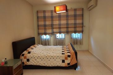 BANDAR ENSTEK (JENTAYU)