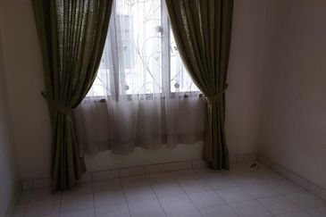 BANDAR ENSTEK (JENTAYU)