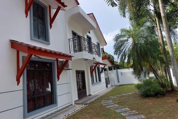 BANDAR ENSTEK (JENTAYU)