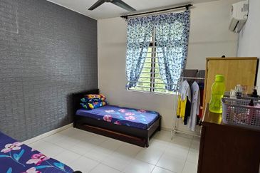 Taman Mawar, Bandar Baru Salak Tinggi