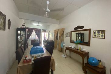 Taman Bunga Raya, Sepang