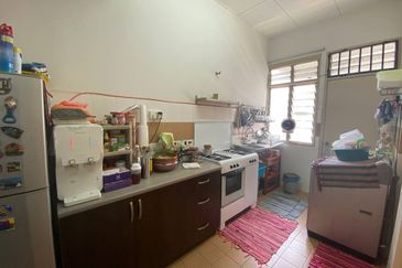 Taman Bunga Raya, Sepang