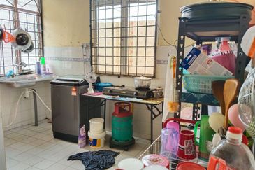 Taman Seroja, Bandar Baru Salak Tinggi