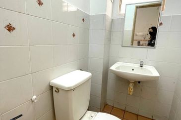 Jalan Impian Indah 1