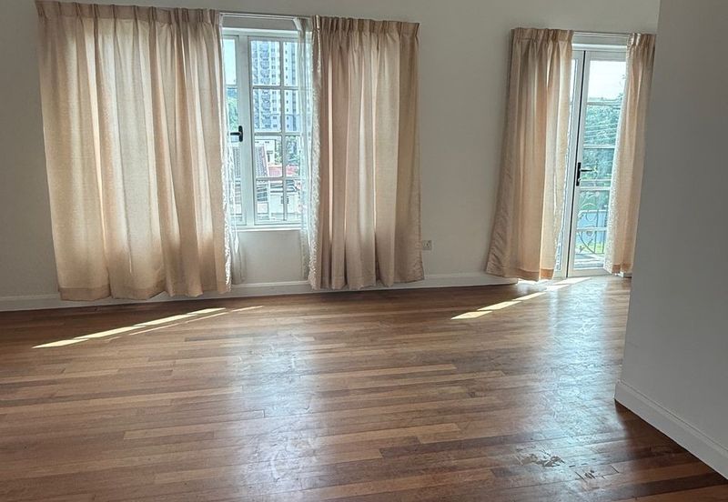 Jalan Sepadu, Taman United