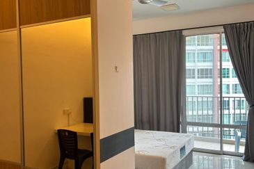 Dedaun Hijau (Greenfield Regency)