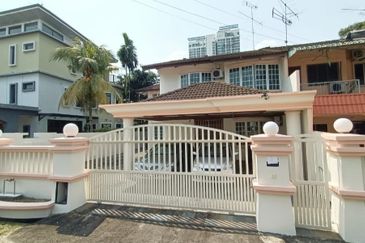 Stulang Laut / Darat