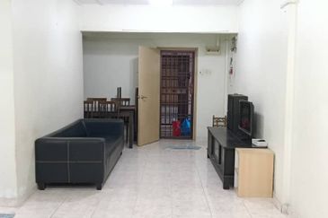 Flat Taman Plentong Utama