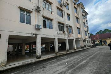 Flat Taman Plentong Utama