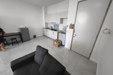 Dedaun Hijau (Greenfield Regency)