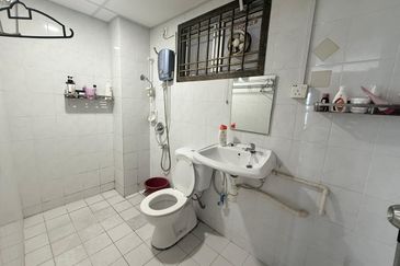 Prima Regency (Dorchester Court)