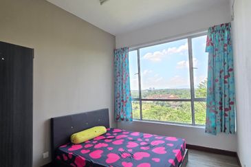 Dedaun Hijau (Greenfield Regency)