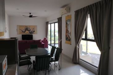 Baypoint @ Country Garden Danga Bay