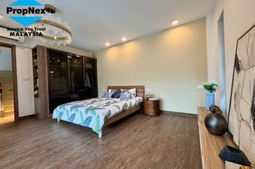 Forest City Golf Resort, Gelang Petah