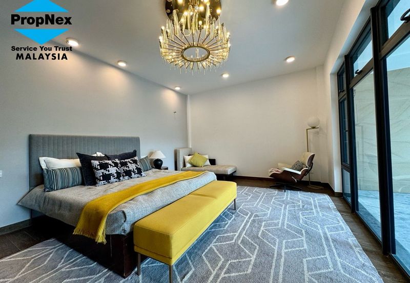 Forest City Golf Resort, Gelang Petah