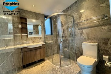 Forest City Golf Resort, Gelang Petah