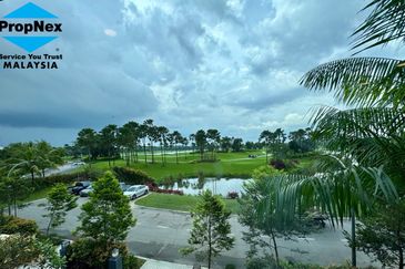Forest City Golf Resort, Gelang Petah