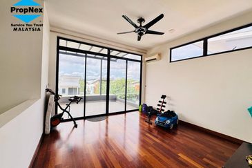 The Canal Garden South, Horizon Hills