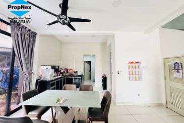 The Canal Garden South, Horizon Hills