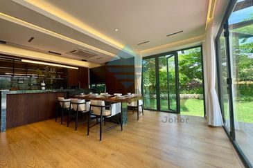 Golf & Resort Forest City, Fringe Villa