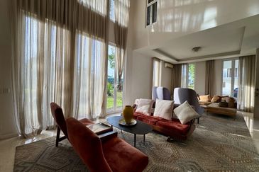 Emerald Bay @ Puteri harbour