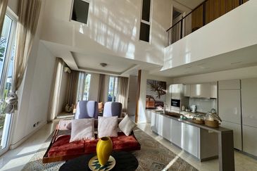 Emerald Bay @ Puteri harbour