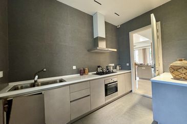 Emerald Bay @ Puteri harbour