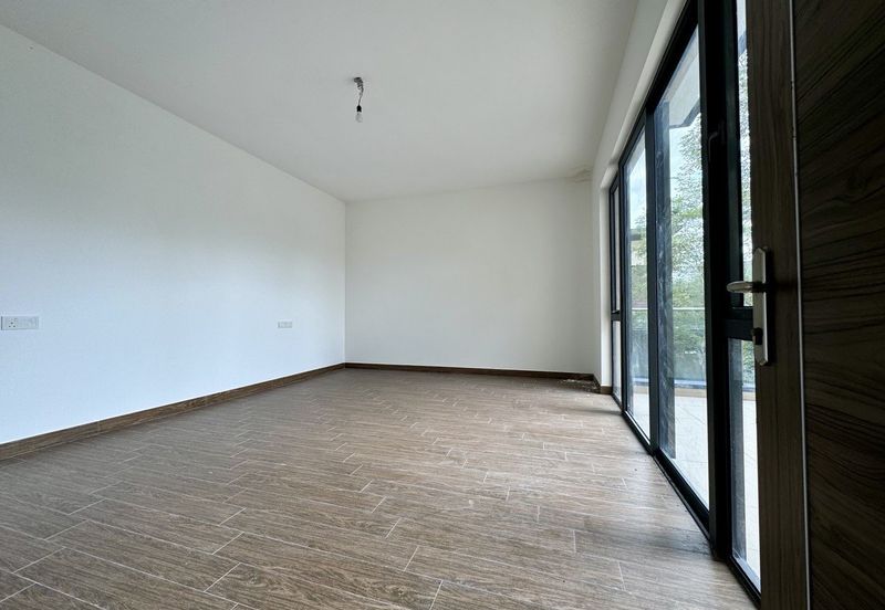 Forest City Golf Resort, Gelang Petah