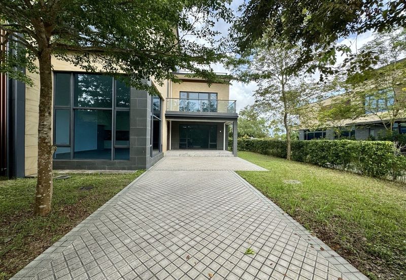 Forest City Golf Resort, Gelang Petah