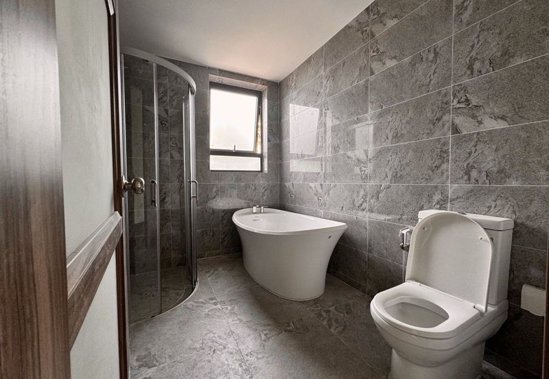 Forest City Golf Resort, Gelang Petah