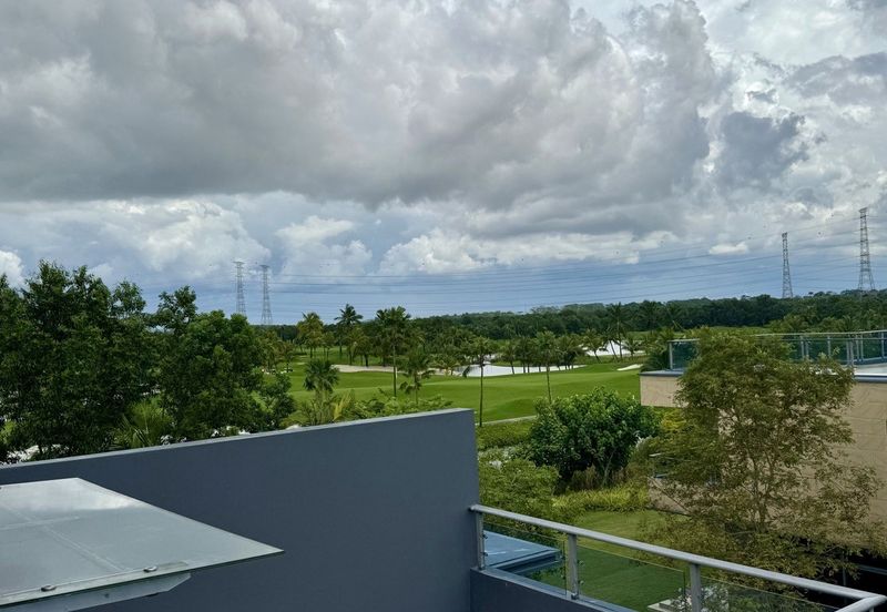 Forest City Golf Resort, Gelang Petah