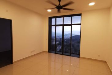 Henna Residence @ The Quartz