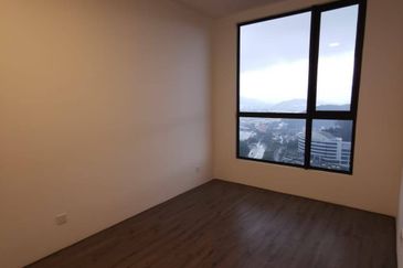 Henna Residence @ The Quartz