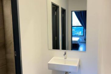 Henna Residence @ The Quartz