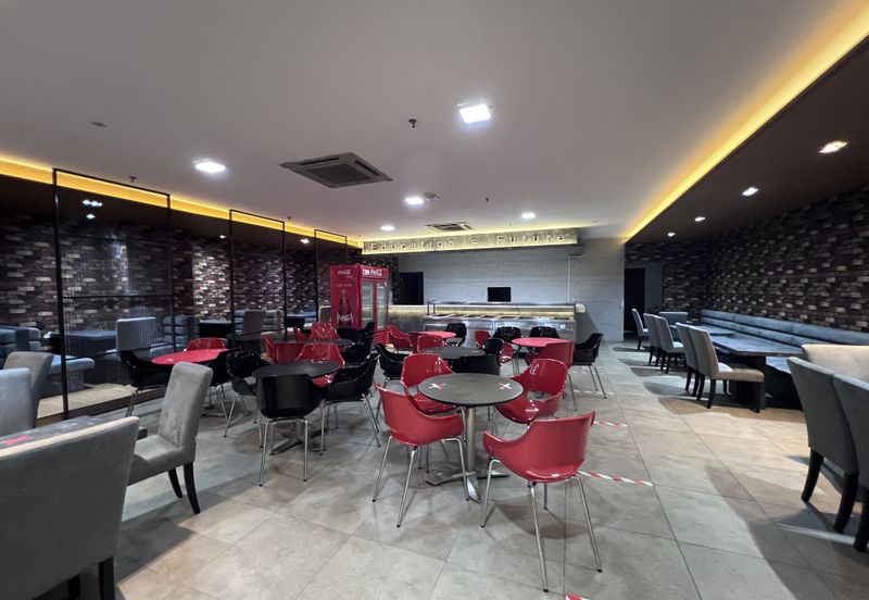 6-Storey Building (Suitable For College/University used)