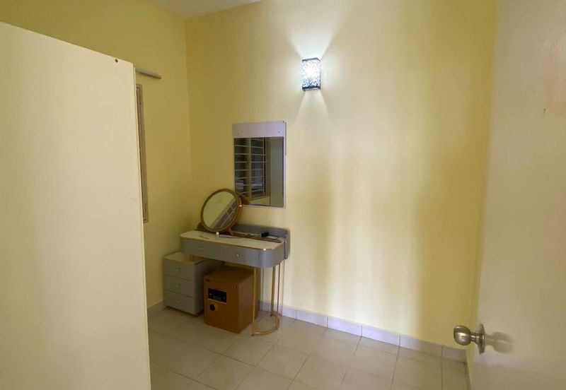 Puteri Bayu Apartment