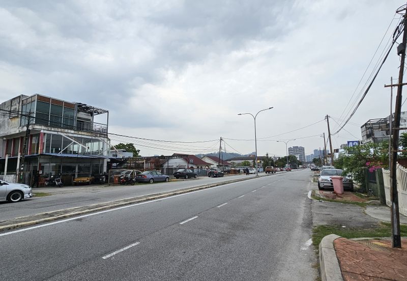 PJ 3 storey commercial bungalow for sale