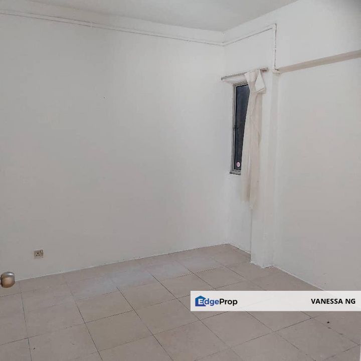 Corner unit, brighter , Kuala Lumpur, Kepong