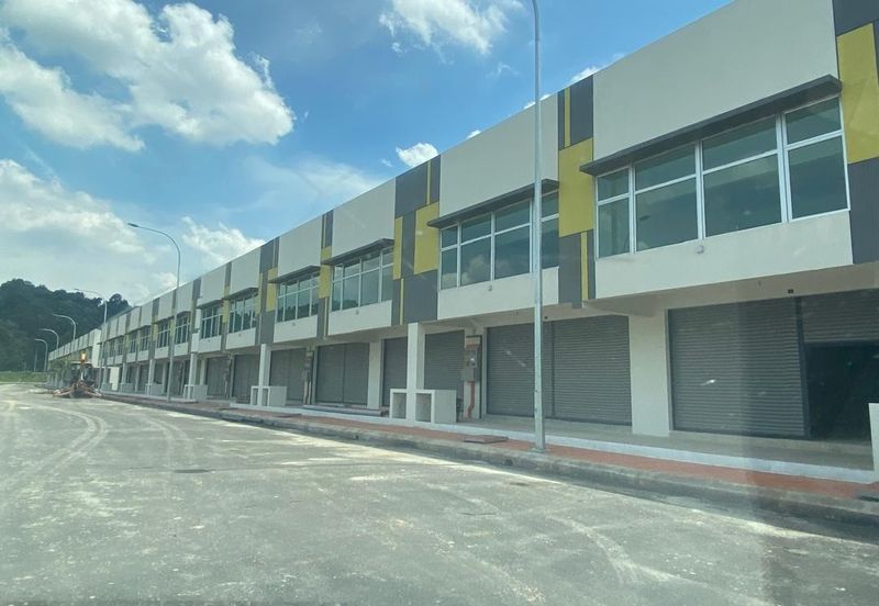 Saujana Utama CORNER NEW SHOPLOT @ Sungai Buloh, Bandar Puncak Alam