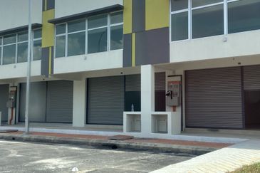 Saujana Utama, Brand New Shoplot, Sungai Buloh Selangor