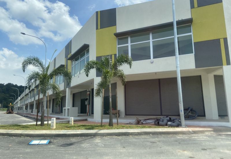 Saujana Utama, New Shop Lot, Sungai Buloh Selangor