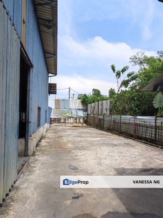 Warehouse Factory Facing Main road, Sungai Choh, Rawang, Selangor, Rawang