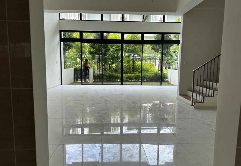 Alstonia Hilltop Bukit Raham Putra