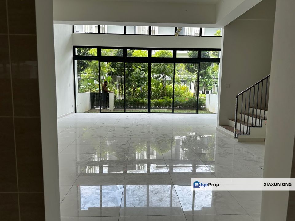 Luxurious 3-Storey Villa in Alstonia, Bukit Rahman Putra, Selangor, Shah Alam