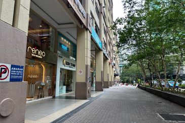 Boulevard Ground Floor, Mid Valley Megamall