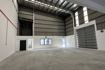 Puncak Alam Factory warehouse Eco Business Park V easy access with high ceiling