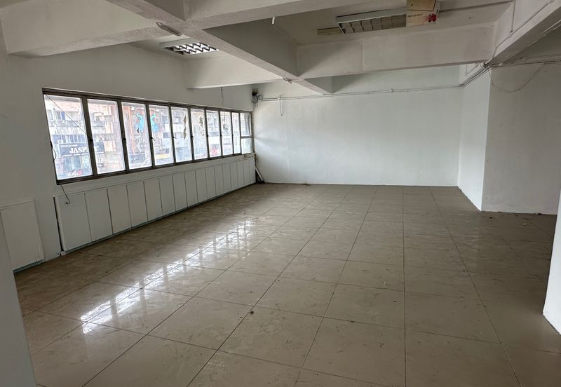 SS2 PJ commercial office upstairs CORNER infront durian street