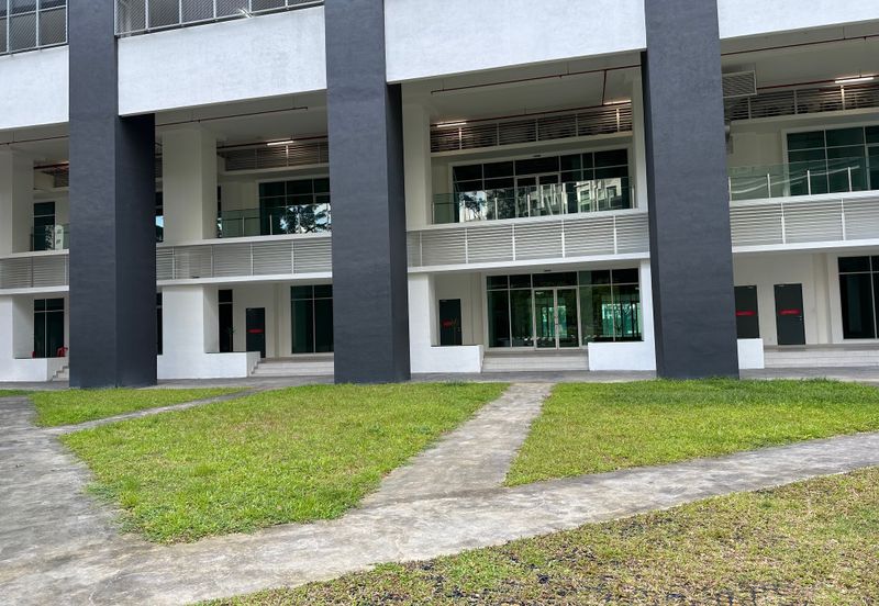 Cheras Permaisuri Ground floor ! Last Retail lot with High ceiling