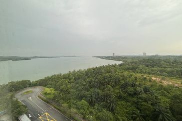 Puteri Cove Residences