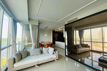 Puteri Cove Residences